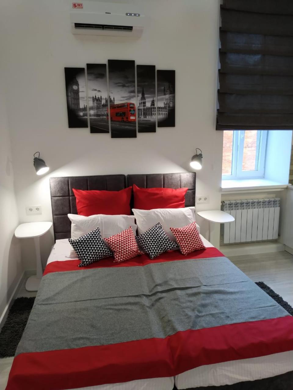 Apartment For Rent In The City Center Of Kharkiv K18 Elinaflats Carcóvia Exterior foto